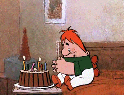 Анимационная открытка на день рождения Карлсон. Открытки  Анимационная открытка на день рождения Карлсон и торт скачать бесплатно онлайн скачать открытку бесплатно | 123ot